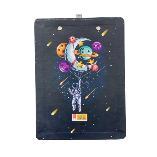 تصویر  تخته شاسی A5 برند سویل طرح فضانورد