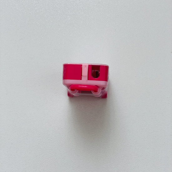 تصویر  پاک کن و تراش مخزن دار چمدانی