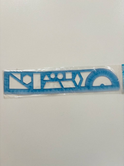 تصویر  خط‌ کش شابلون دار اشکال هندسی 30 سانتی متری