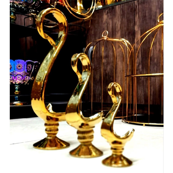 تصویر  قو پایه دار آبکاری شده سرامیک سه تکه