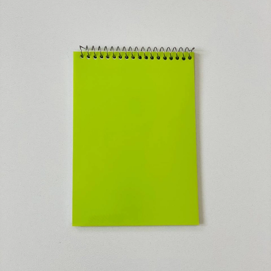 تصویر  دفترچه یادداشت جلد طلقی رنگی (فنر بالا) 11*16 سانتی متر