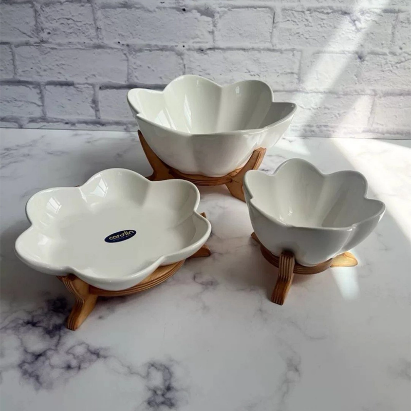 تصویر  ست پذیرایی پایه دار طرح گل لاله