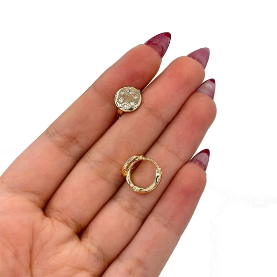 تصویر  گوشواره حلقه ای نگین دار شوپینگ 101099