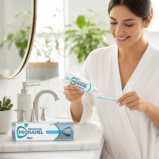 تصویر  خمیر دندان سنسوداین مدل Pronamel Gentle Whitening سفید کننده 75ml